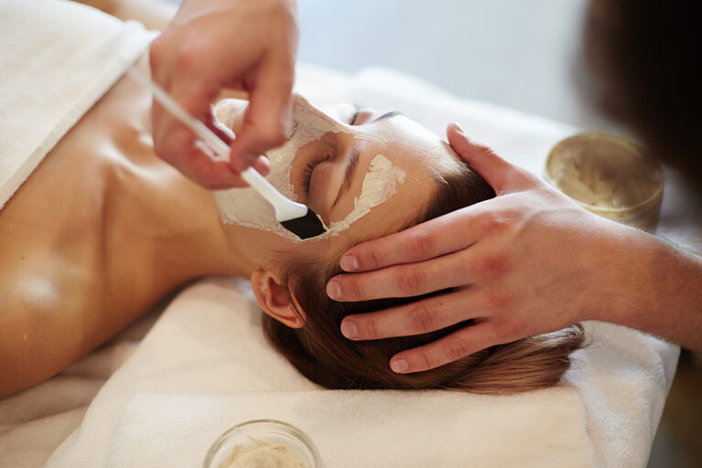 7 طرق علاجية للجلد بدون أجهزة
