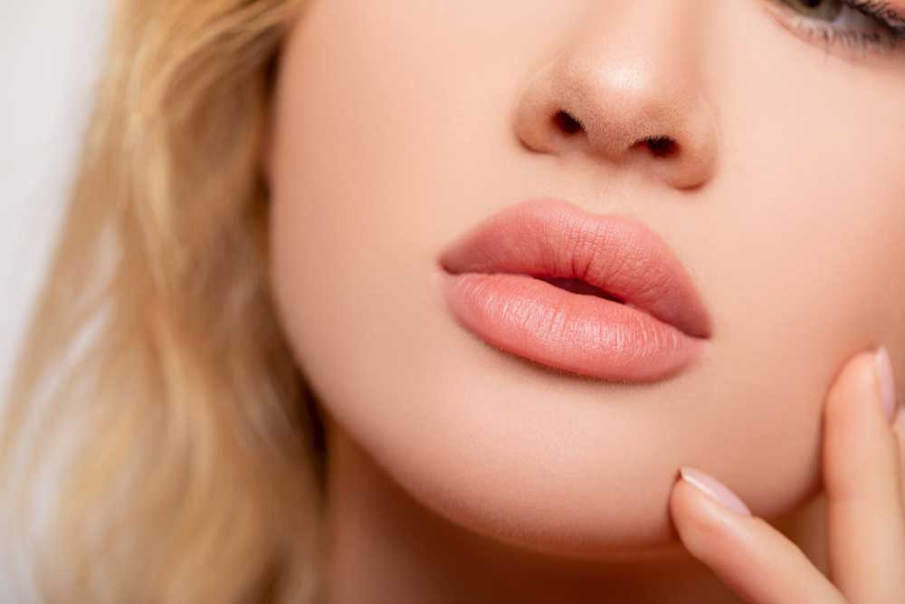 تكبير الشفاه الدائم في تركيا (lip augmentation) 1 تكبير الشفاه الدائم