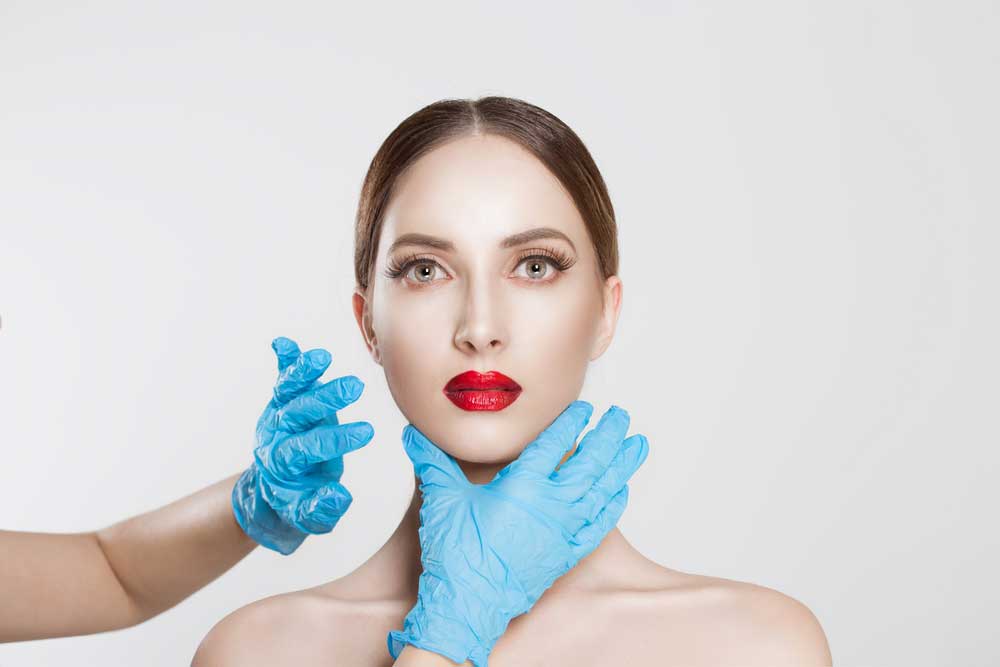 تجميل الوجه بإعادة تشكيل عظام الفك 1 تجميل الوجه بإعادة تشكيل عظام الفك