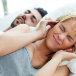 أسباب انقطاع التنفس أثناء النوم | الأعراض والعلاج